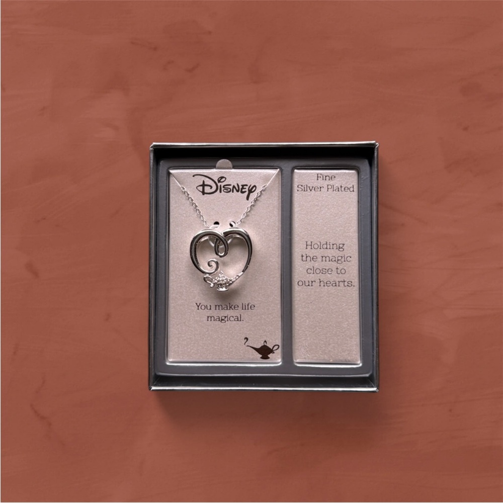 DISNEY ALADDIN GENIE LAMP NECKLACE